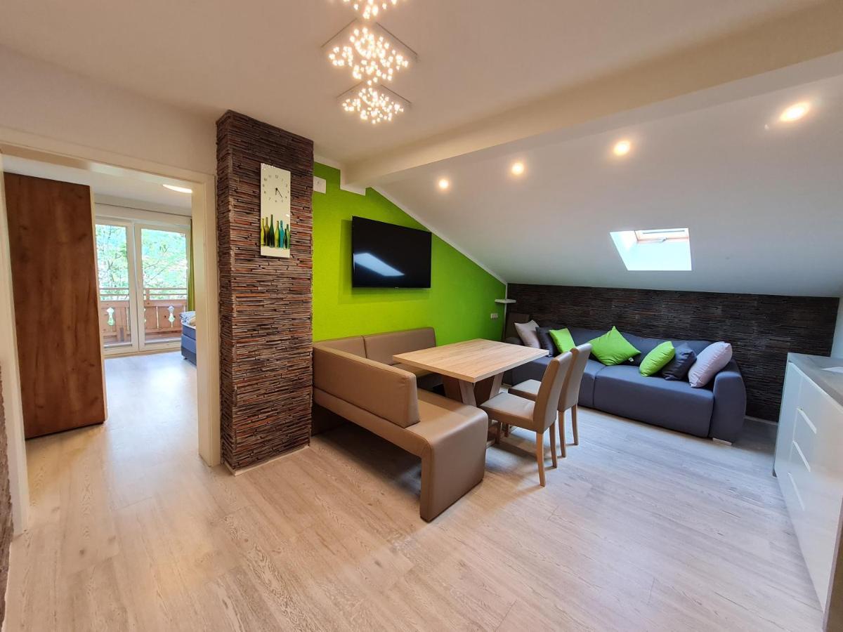 Ferienwohnung Sevim Lermoos Pokoj fotografie